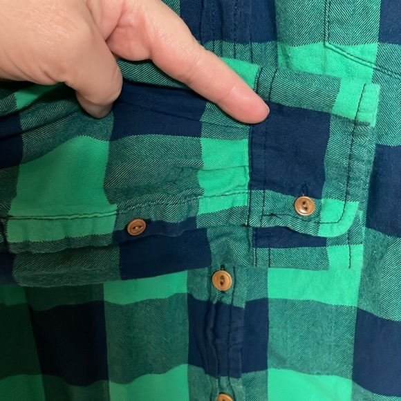 J. Crew size 6 Green and Navy Checker Plaid Casual Button Down Long Sleeve Shirt - Picture 5 of 8